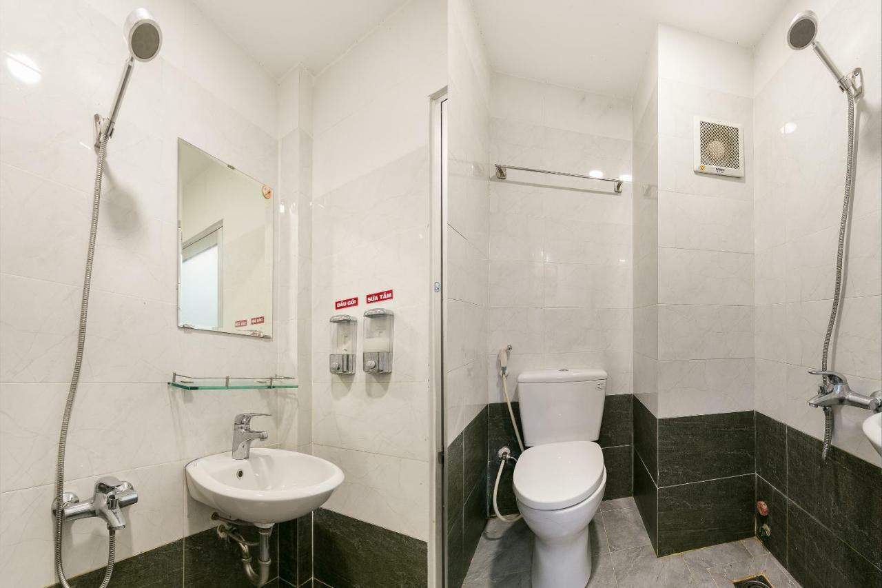 הו צ'י מין סיטי Anh Khoa 1 Hotel Quan 2 מראה חיצוני תמונה