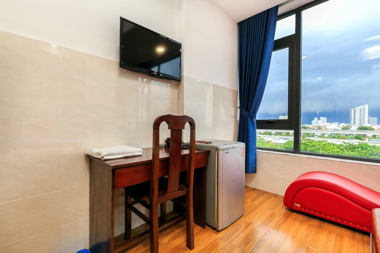 הו צ'י מין סיטי Anh Khoa 1 Hotel Quan 2 מראה חיצוני תמונה